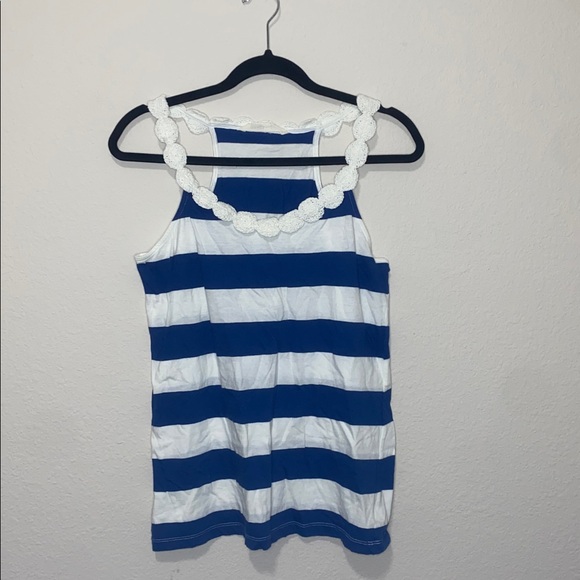 🎱Blue and white striped tank top with lace crochet like patterned straps! - Picture 4 of 8